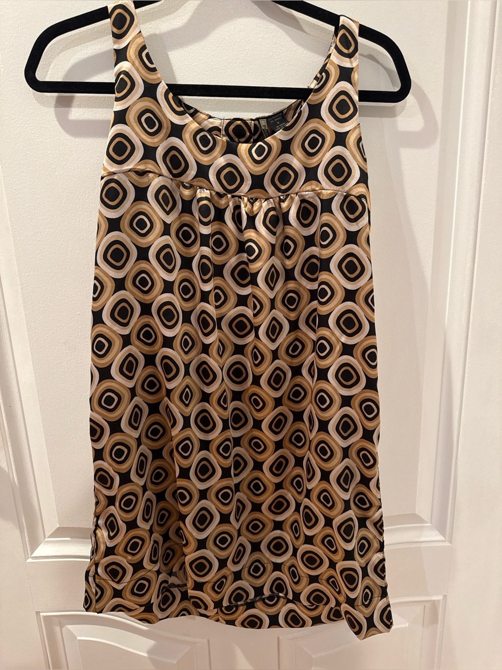 Passport Women’s Sleeveless Retro Geometric Print Shift Dress Small Brown Black